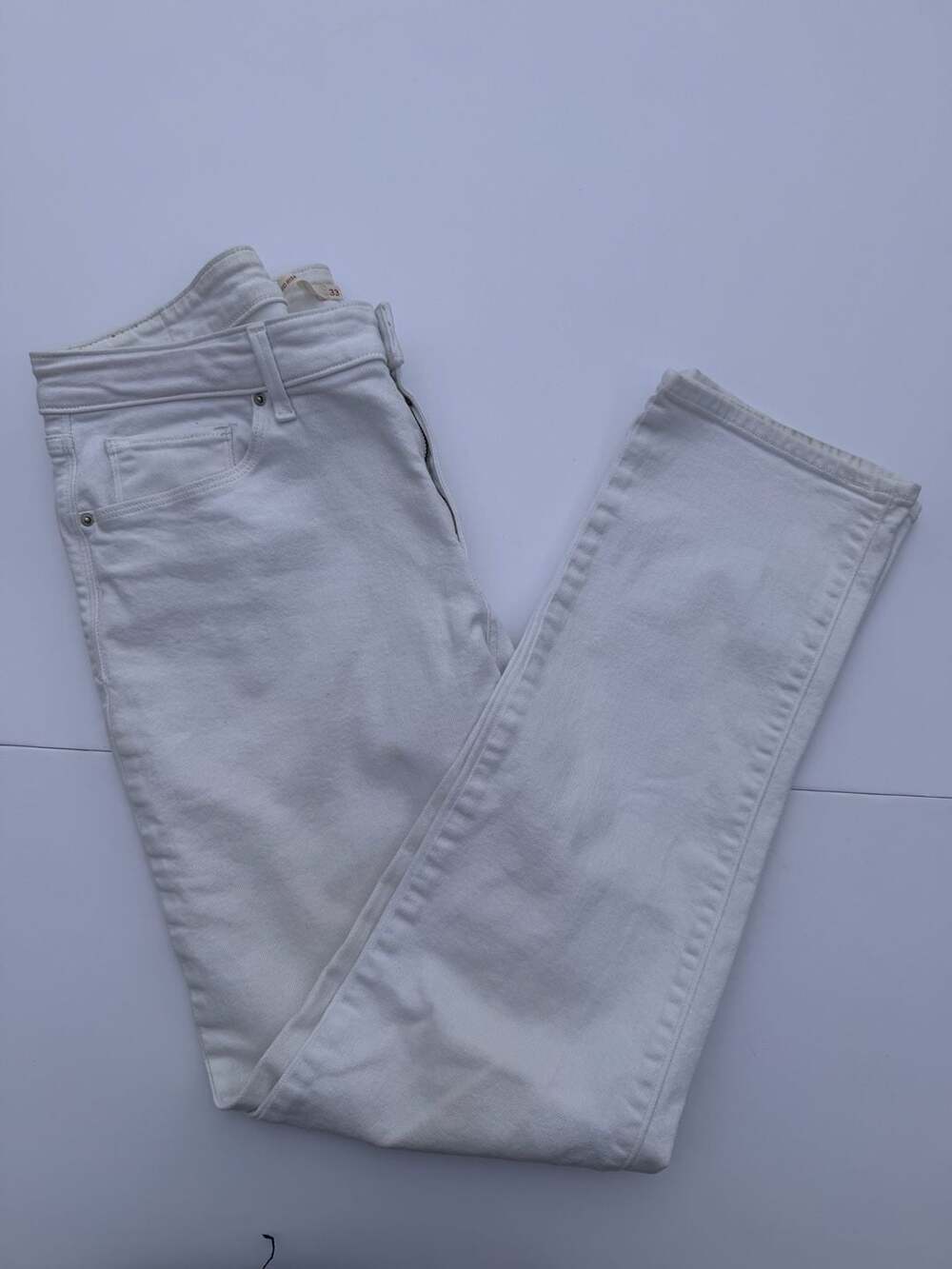 Levi's Mid Rise Skinny White Jeans Size 33